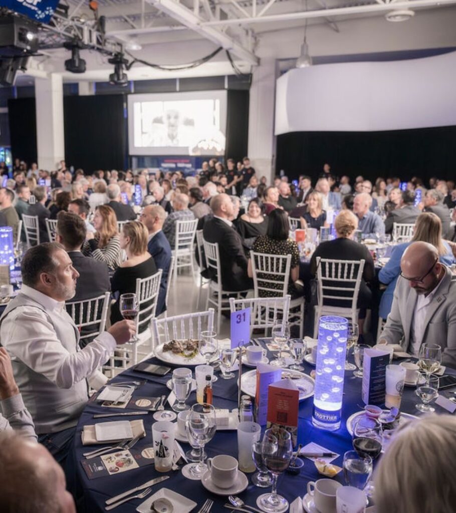 Plus de 350 convives